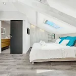 Duplex Riviera - Comfortable In Cannes