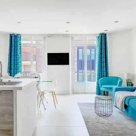 Duplex Riviera - Comfortable In Cannes