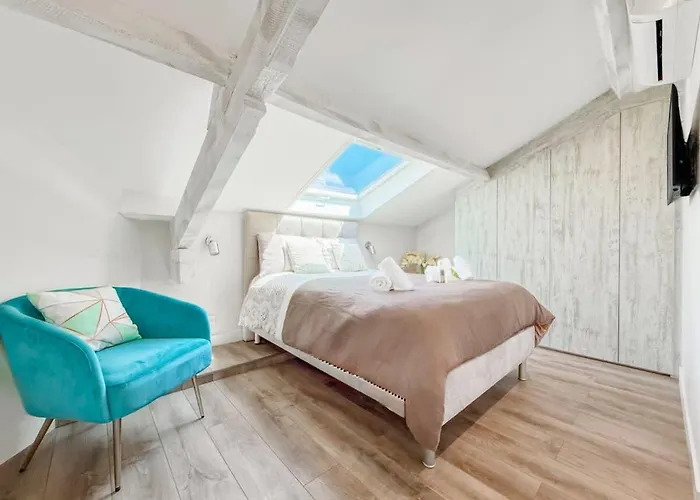 Duplex Riviera - Comfortable In Cannes